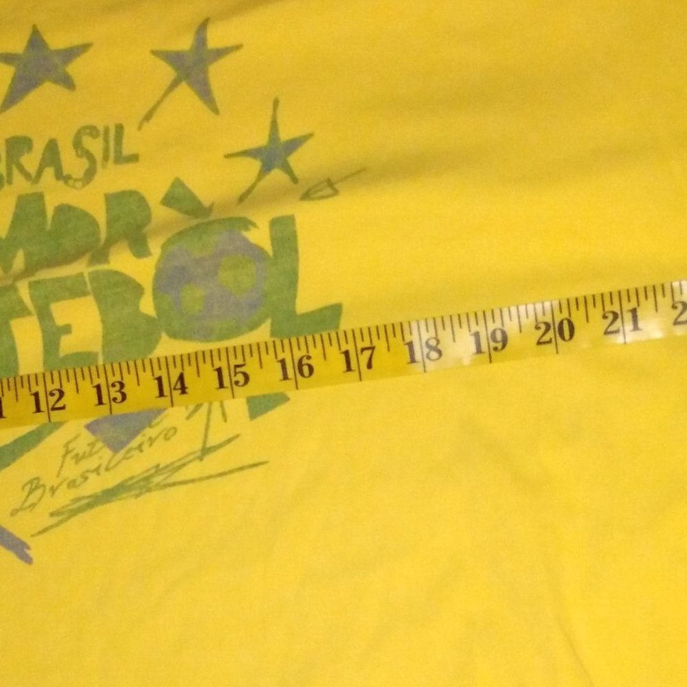 Nike Brasil T Shirt Yellow Amor Futebol Distressed XXL - Picture 3 of 3